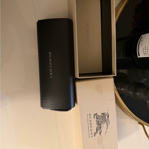 Burberry Black Sunglasses for Women - Picture 4 of 4